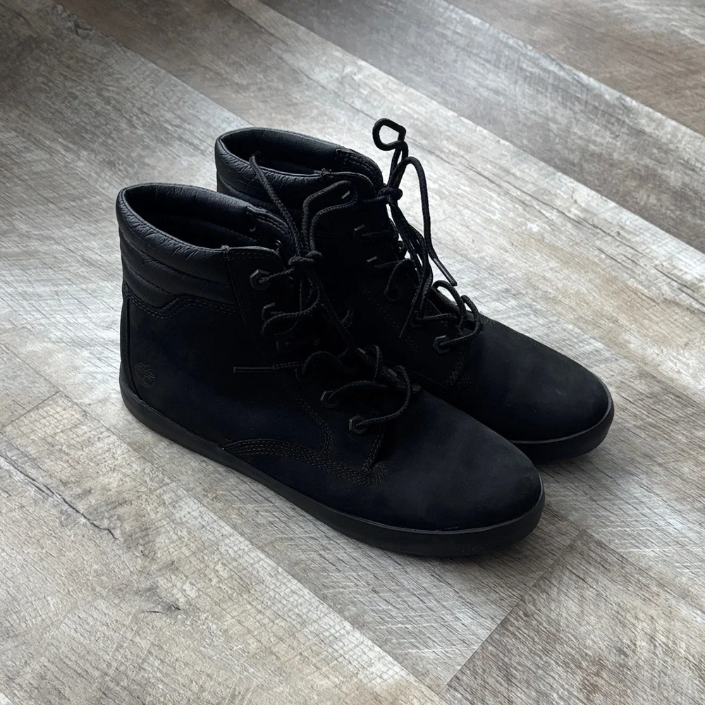 women’s Black High-Top timberland Sneakers - Picture 4 of 10